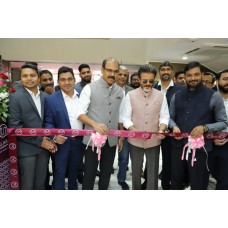 Anil Kapoor inaugurates new showroom